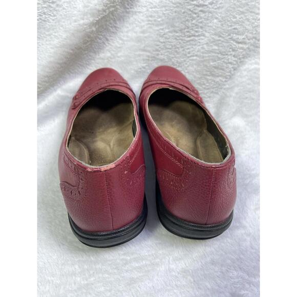 Hush Puppies Women's Size 9.5 EW Slip On Loafers, Red - Picture 3 of 10